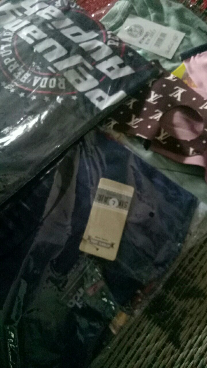 Masker Kain 2ply Bahan Plisket Bisa Selip Tisu