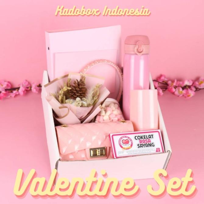 

KADOBOX VALENTINE SET BUNGA KERING PAKET KADO CINTA COKLAT SAYANG CEWE DG654EAFVD