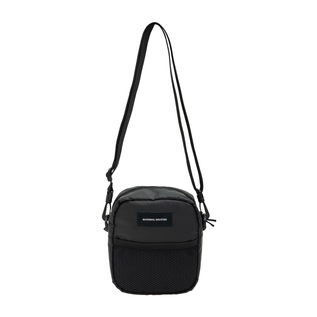 MATERNAL DISASTER BORSA BLACK SLING BAGS