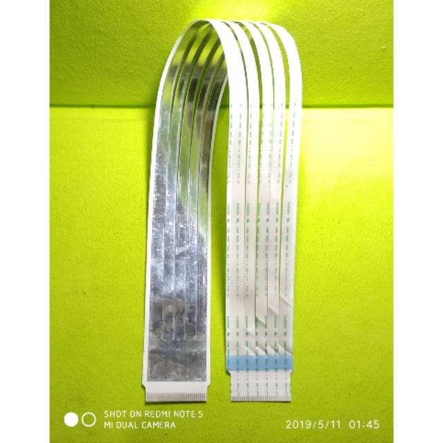 Kabel data LVDS fleksibel flexible 30pin lebar 3,2cm original AWM 20861