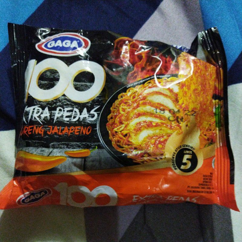 

Mie 100 GAGA extra pedas