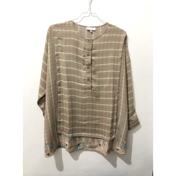 PL Giyanti top ria miranda