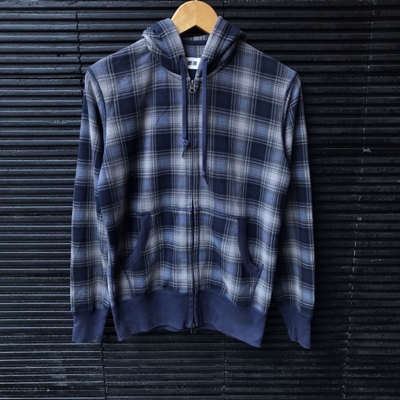 zip hoodie uniqlo tartan