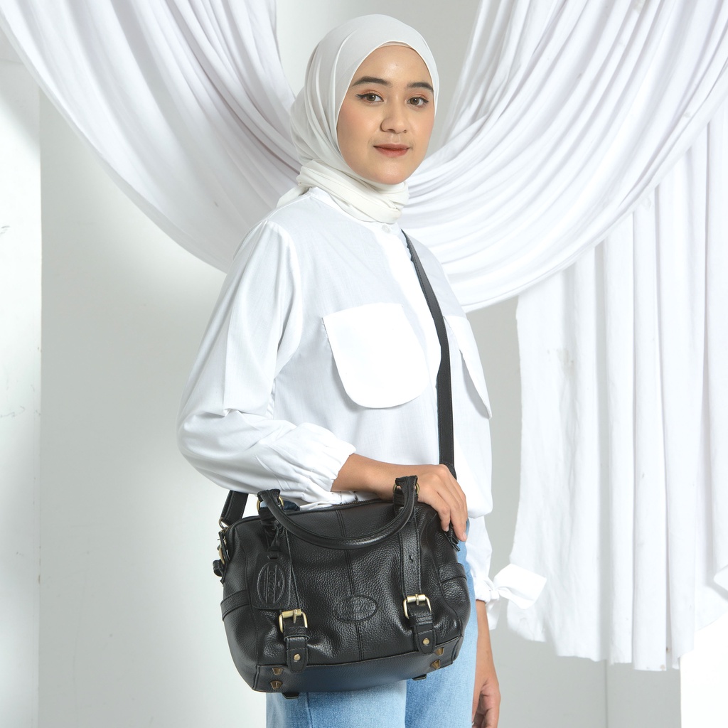 NEW !! TAS WANITA SELEMPANG DAN HAND BAG MADOX BAHAN KULIT SAPI ASLI / FREE GRAVIR NAMA KAMU DI GANTUNGAN TAS