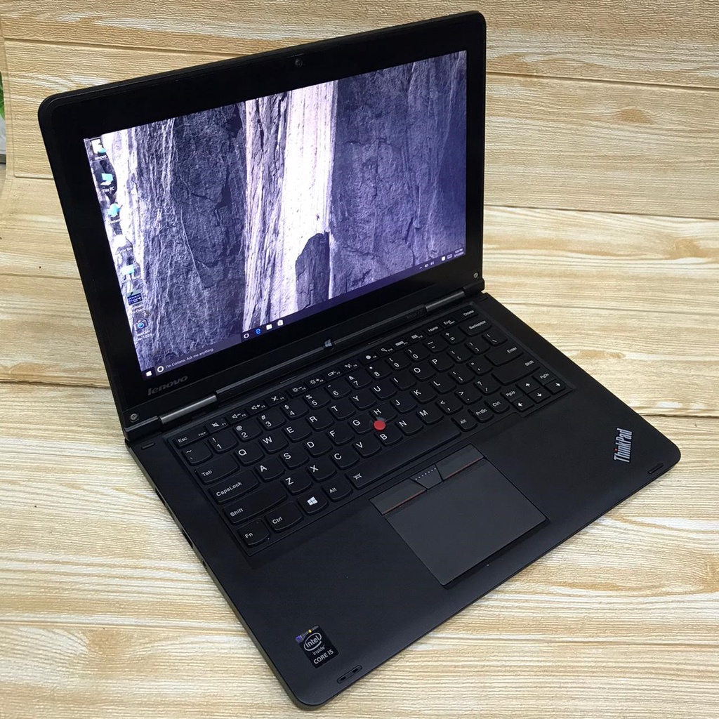 Laptop Lenovo Thinkpad Yoga 12 Touchscreen No Penstylus i5 Gen 5 Ram 8gb SSD 256gb SALE!!