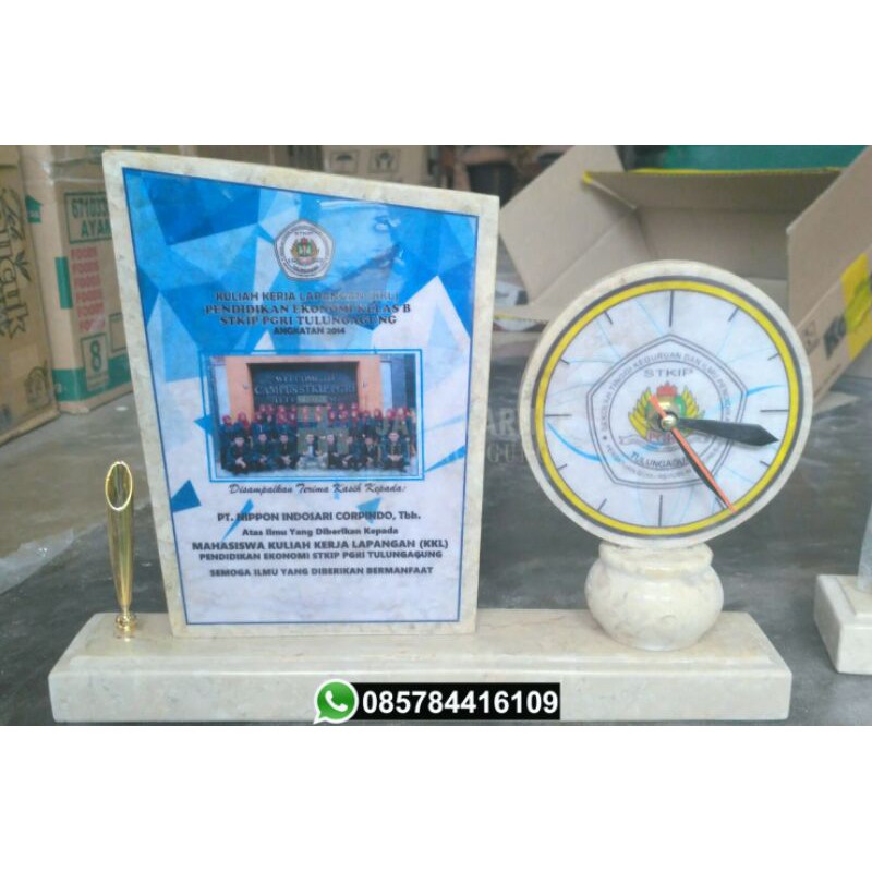 

Souvenir Kenang-Kenangan Vandel Foto dan Jam + Tempat Pulpen