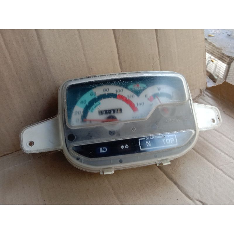 speedometer Vega R lama original