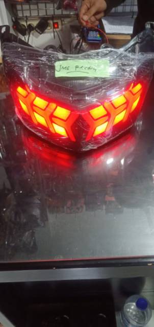 Lampu stop belakang yamaha nmax model lamborghini ada sen riting kiri kanan plus lampu senja biru