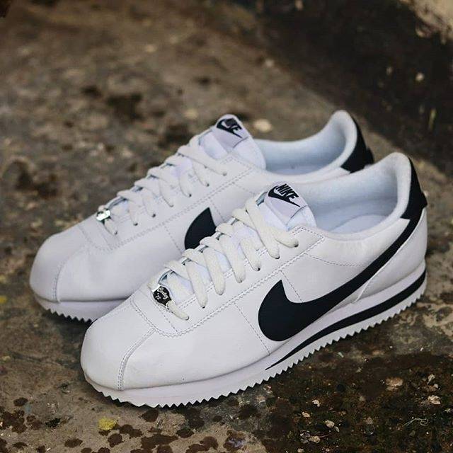 nike cortez all white leather