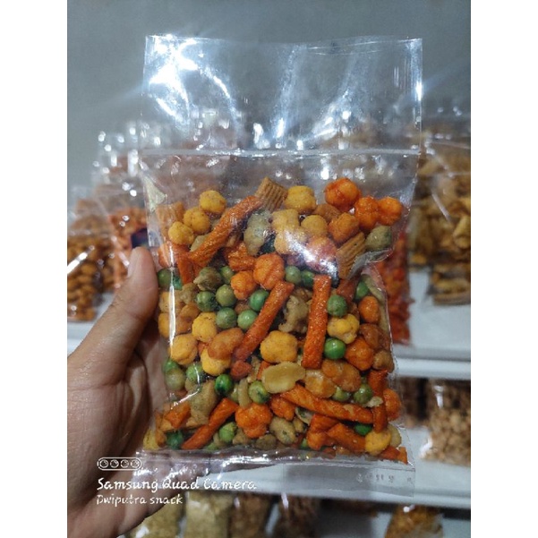 

kacang campur