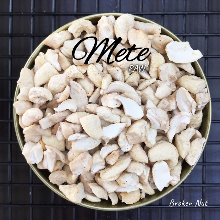 

Kacang Mede Pecah - 1.000gr / 1kg / Mede / Kacang Mete / Mente / Broken Nut