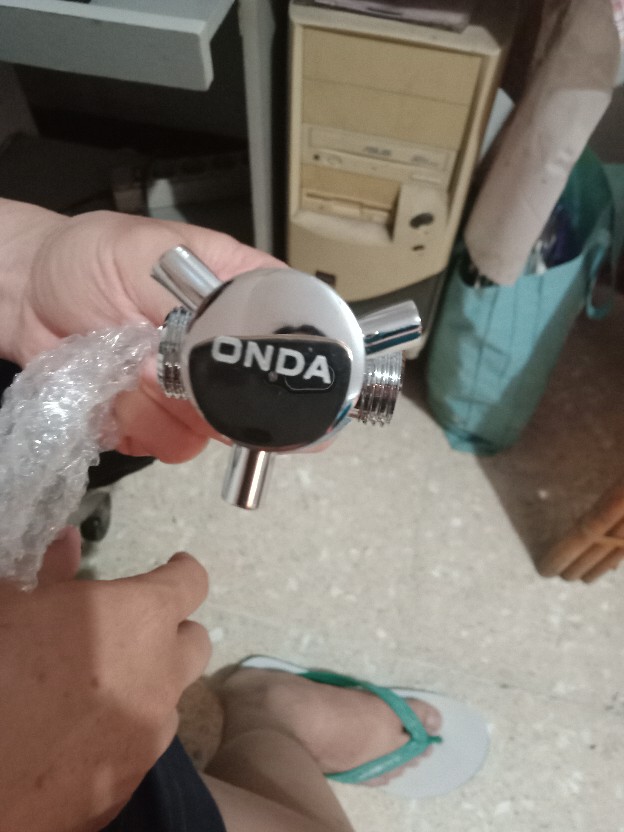 Keran Closet Onda / Keran Tee Kloset / Keran Shower Tee Onda