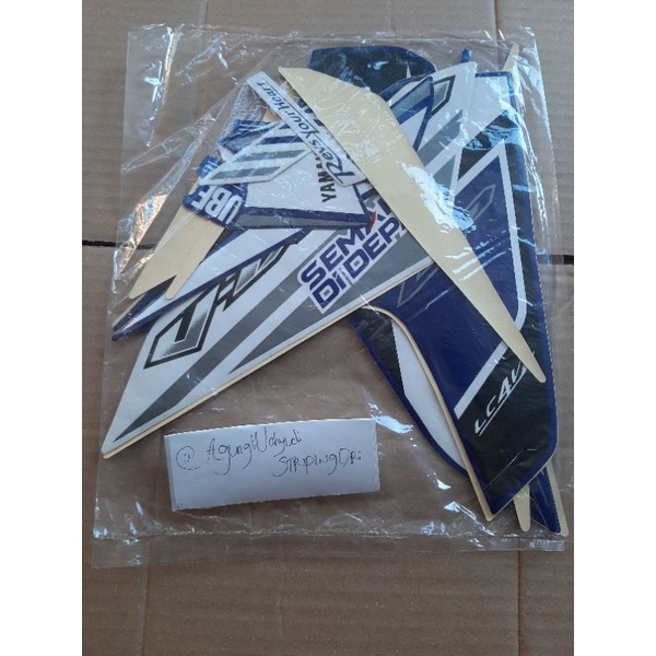 STIKER STRIPING LES BODY MOTOR YAMAHA ALL NEW VIXION GP BIRU