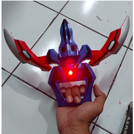 mainan senjata ultraman lampu suara - senjata CAPIT ultraman baterai