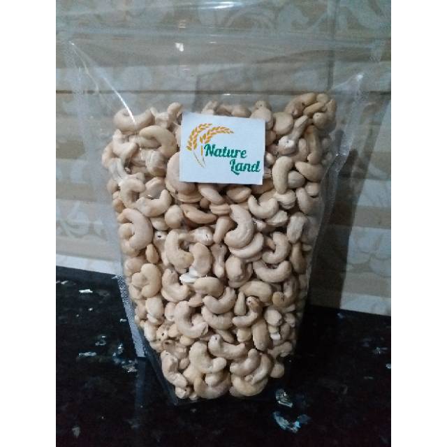 

KACANG MEDE/METE JUMBO SULAWESI MENTAH 1 KG-RAW CASHEW NUTS