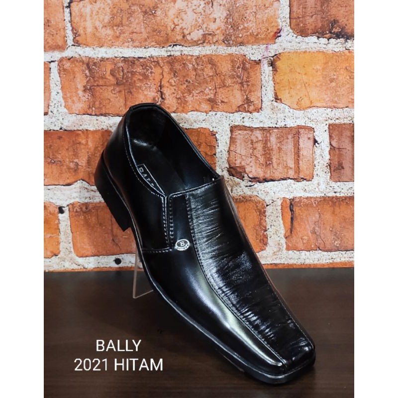 sepatu kantor pria , sepatu kantor cowok , sepatu pantofel casual/formal BALLY