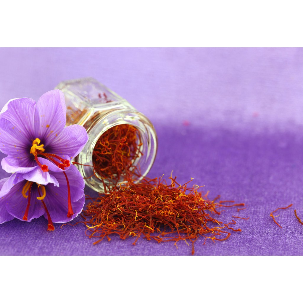 

Saffron Super Negin 0.5 Dan 1 Gram by Herat Saffron | Product of Afghanistan