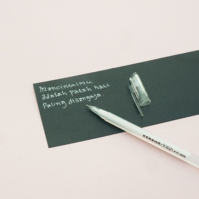 

PULPEN GELL PUTIH DAN EMAS/GELLPEN WHITE END GOLD/PENA WARNA/PUL PEN GAMBAR