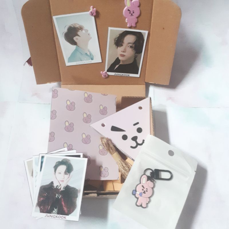 

Hampers Bt21 Mini Box Chimmy/Tata/Cooky