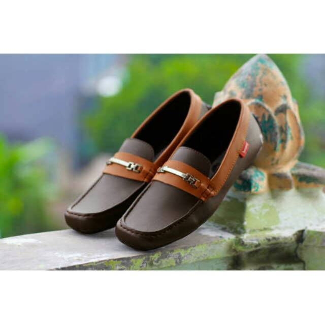 

Icon Moccasin Lyra