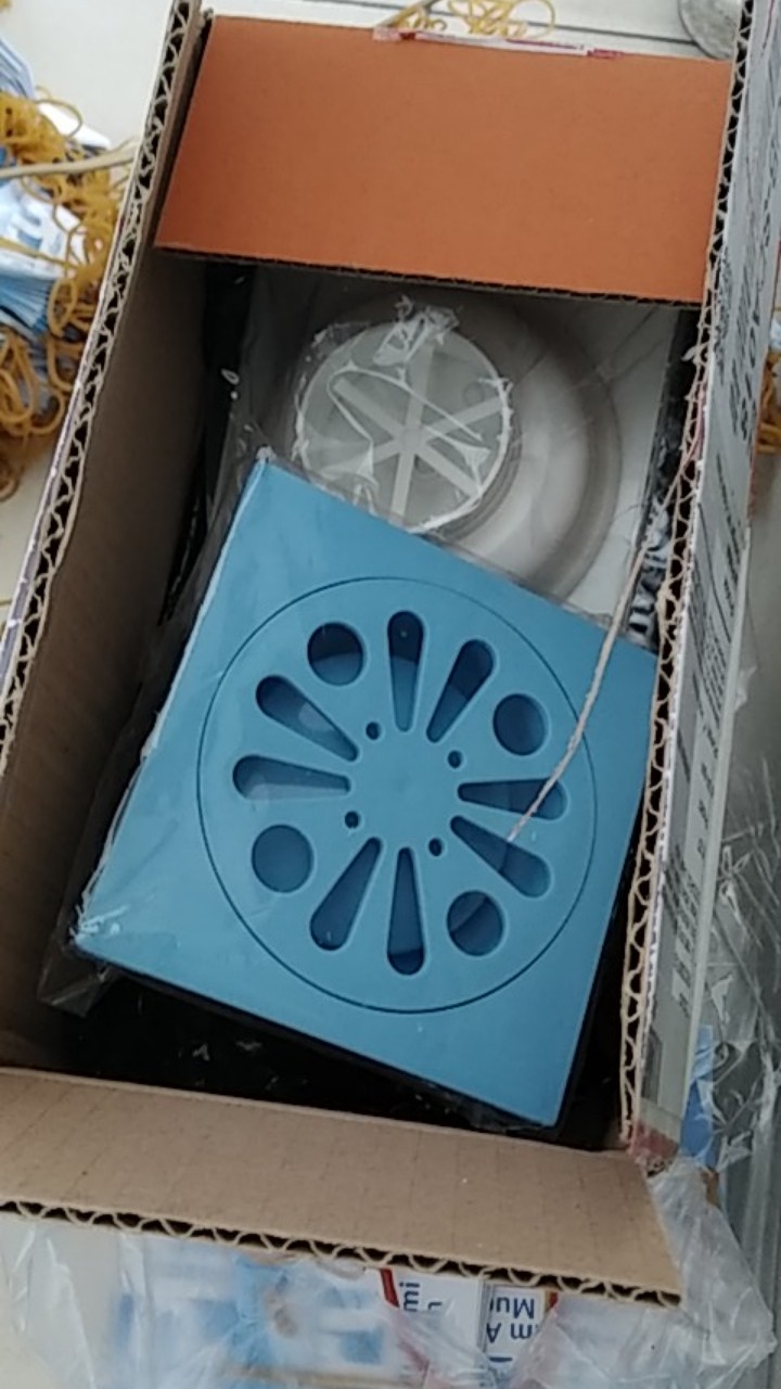 Avur Saringan Wc Kotak Plastik