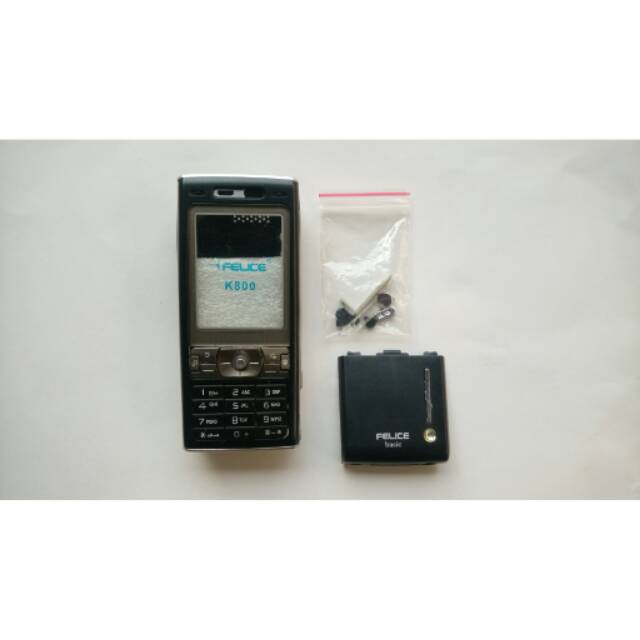 Casing tulang penutup memori sony ericsson k800 k800i