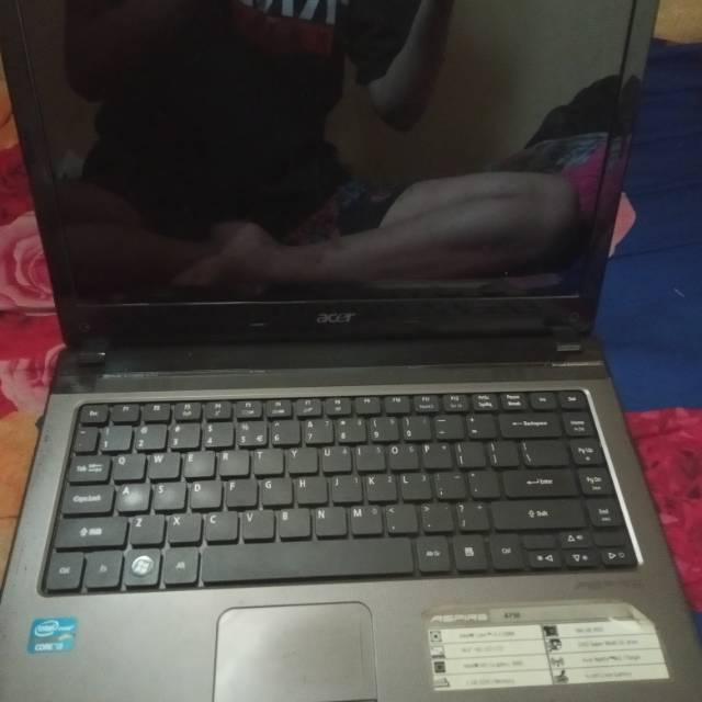 Laptop acer 4750 inside core i3