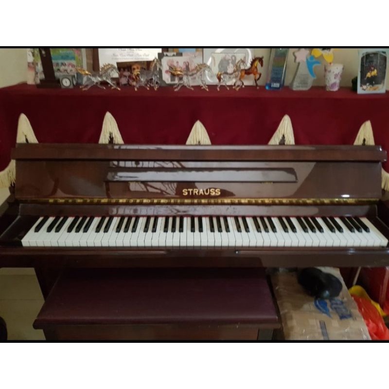 JUAL MURAH PIANO Merk STRAUSS