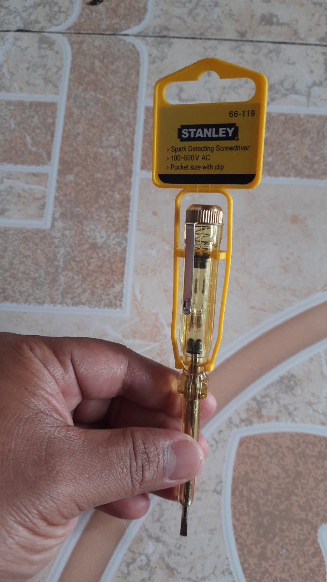 Obeng Tespen ( 66-119-s ) Ac 3 X 150mm Spark Testing Screwdriver 66-119 Stanley
