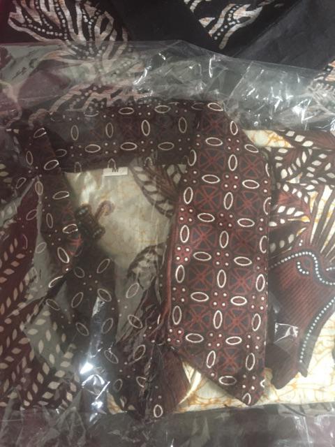 Kemeja Batik Fashion Motif Megamendung Biru Lengan Pendek