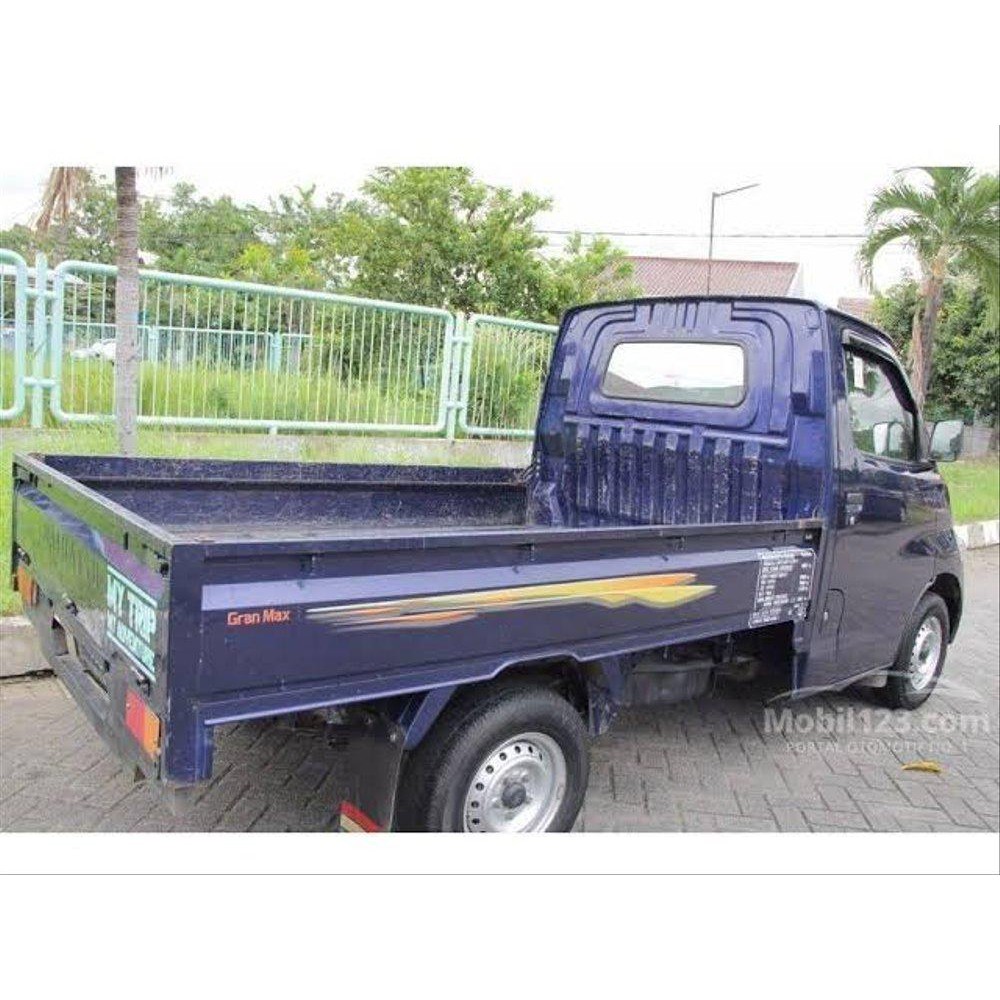 Stiker Striping Mobil Daihatsu Gran Max Shopee Indonesia