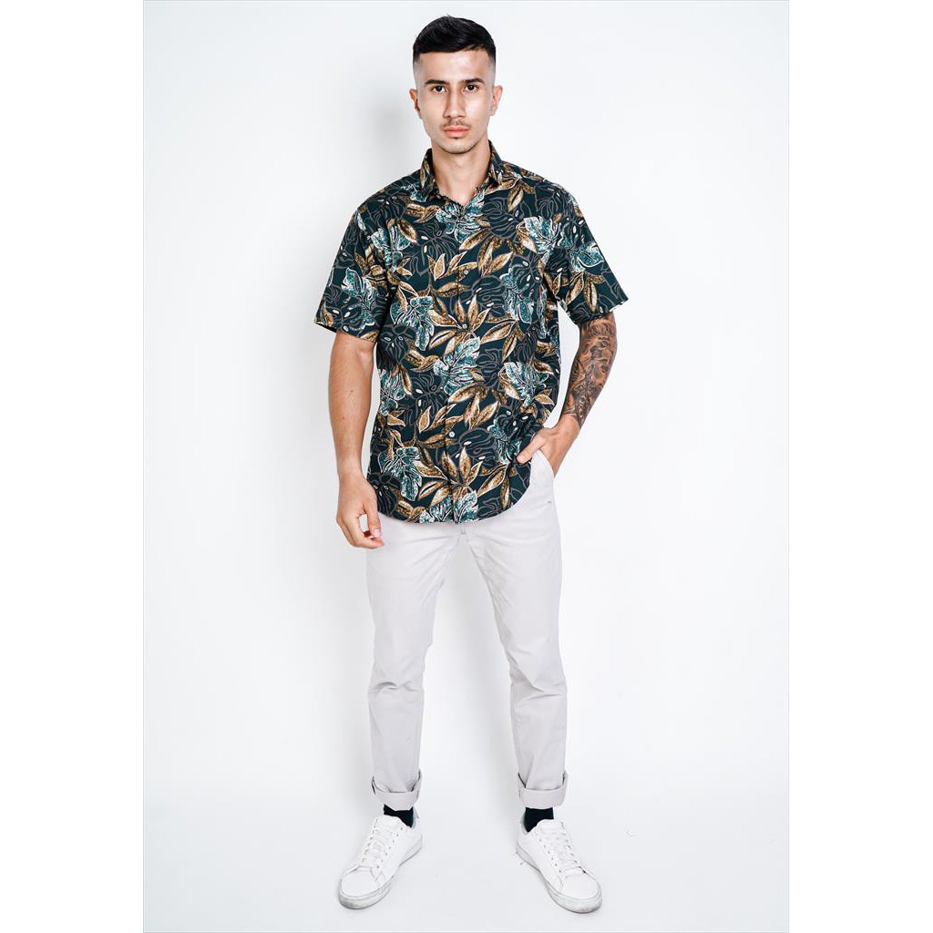 larusso kemeja pria hawaii pendek