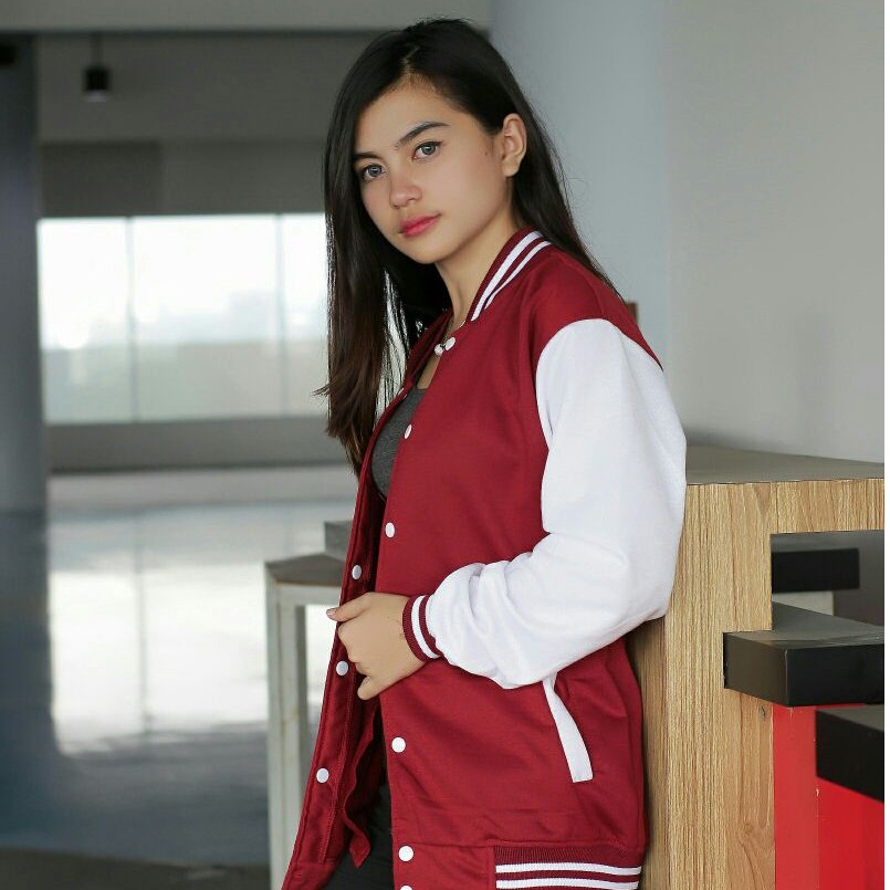 Jaket Milea Dillan 1990 - Fashion Terkini