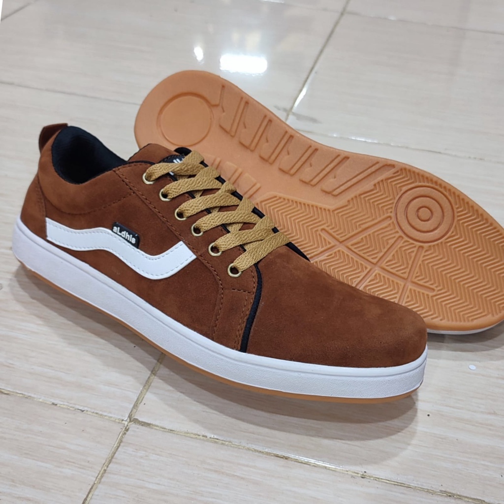 Aldhis CK29 Coklat Sepatu Sneakers Pria Terbaru Brown Gum Sneaker Cowok Dewasa Kekinian Buat Gaya Nongkrong