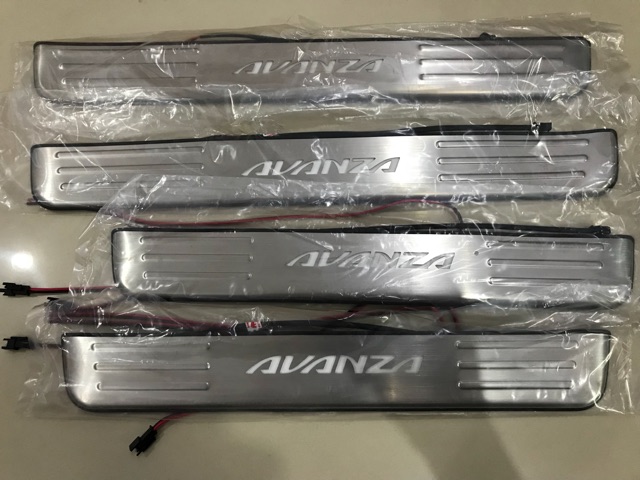 SILL Plate Injakan Kaki Mobil Lampu Led Toyota Avanza