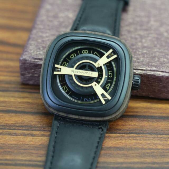 SEVEN FRIDAY JAM TANGAN PRIA