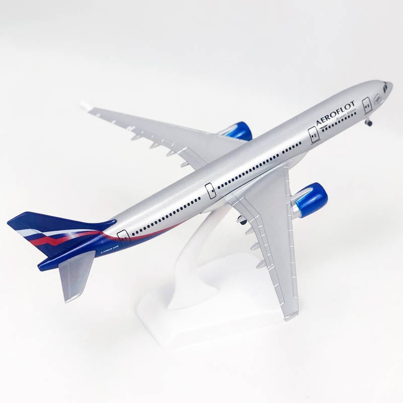 Miniatur Diecast Pesawat Terbang Rusia Airbus 330 A330 Bahan Alloy Ukuran 20CM Untuk Koleksi