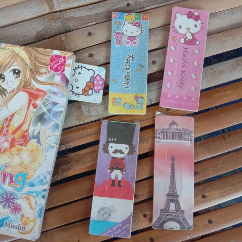 Pembatas buku karakter hello kitty random BACA DESKRIPSI