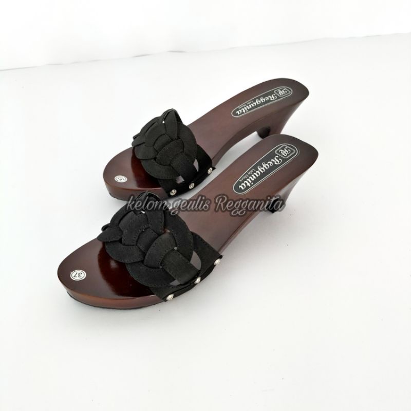 Sandal heels kayu wanita/Kelom geulis heels
