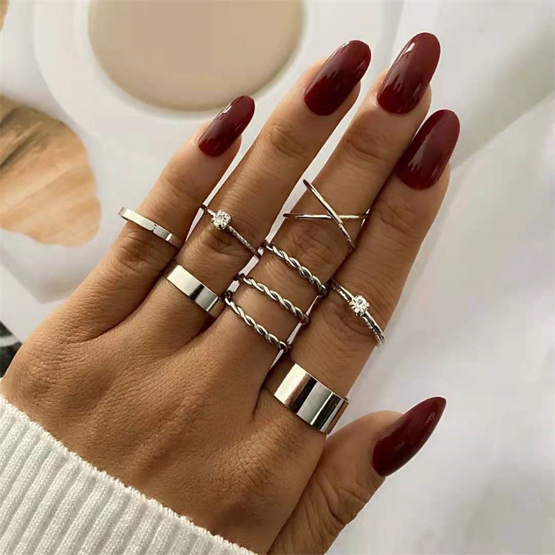 9 Pcs / Set Cincin Bentuk Geometris Melingkar Bahan Logam Untuk Wanita