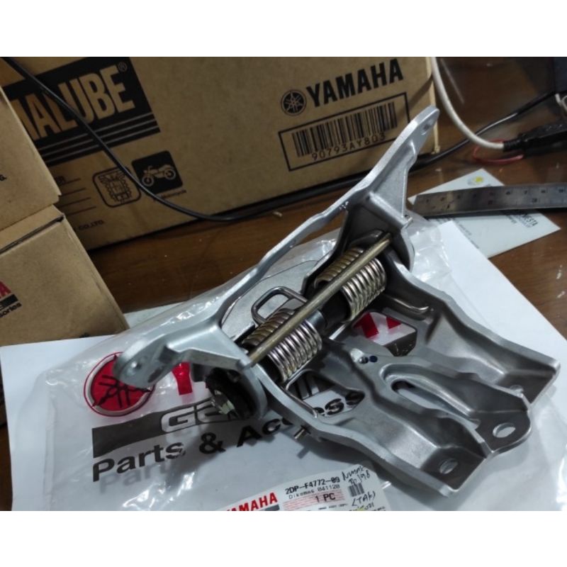 HINGE SEAT ENGSEL JOK NMAX ASLI ORI YAMAHA 2DP F4772 09