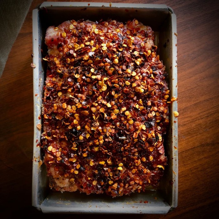 

Roti Gandum Pork Sandwich MeatLoaf with Chilli - 100% Daging 500gr