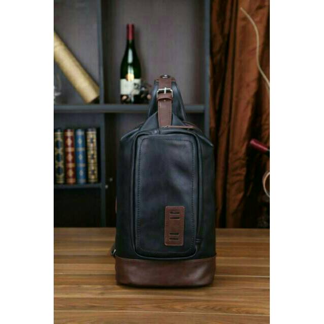 TAS SELEMPANG PRIA-TAS DADA-TAS IMPOR KULIT -TAS TREND -TAS BRANDED -TAS COWOK KULIT -TAS KEREN