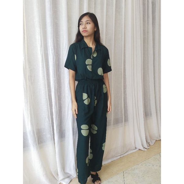 One Set Setelan Tie Dye Bali Kemeja Lengan Pendek - ONE SET Piyama Tie Dye Wanita & Pria GROSIR-GKS HijauBotolKopi