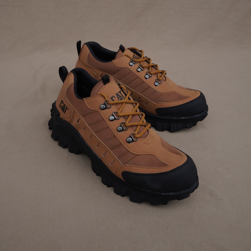 SEPATU PRIA BOOTS SAFETY CATERPILLAR BLDOZR SEPATU SEPTI UJUNG BESI KERJA PROYEK HIKING TRACKING