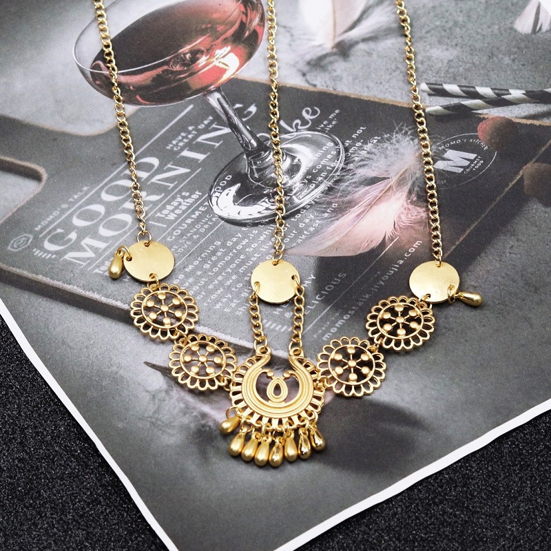 Rantai Tiara Vintage Desain Waterdrop Bahan Alloy Untuk Wanita