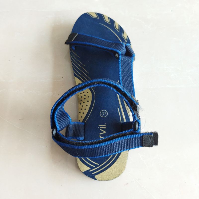 sandal gunung wanita merk carvil