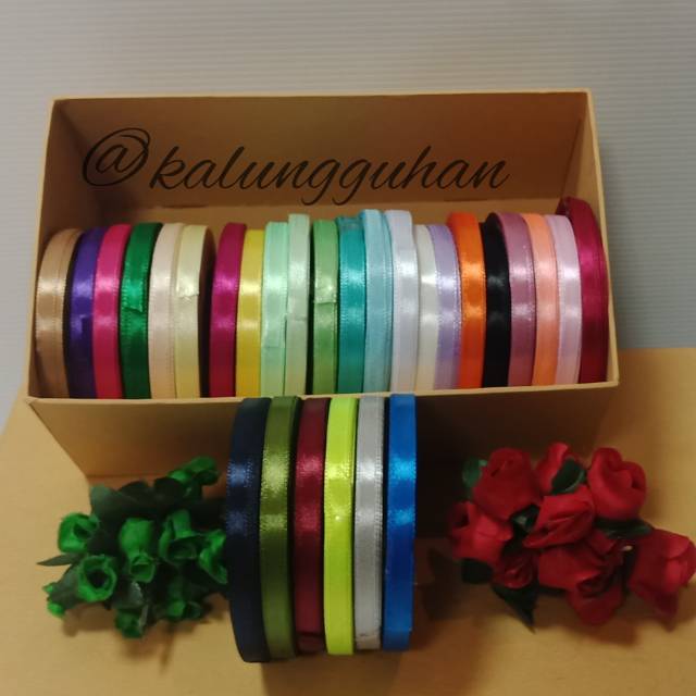 

pita satin 1/2,cm 1 rol=18m