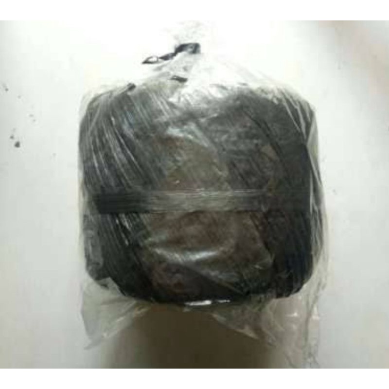 

Tali plastik gulung berat 9 gram