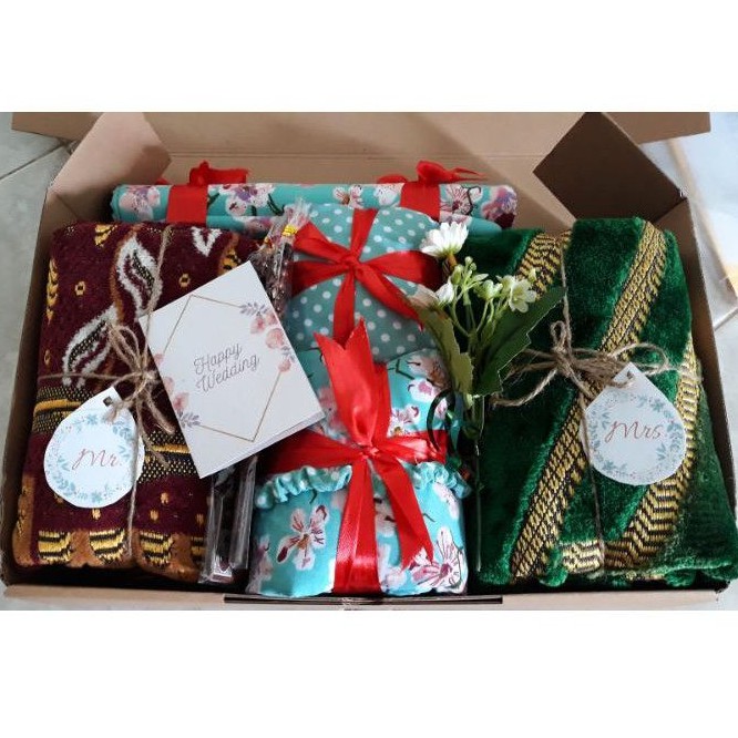 

hampers wedding/wisuda/seminar/anniversary /hampers lebaran /kado pernikahan /parcel lebaran/giftbox